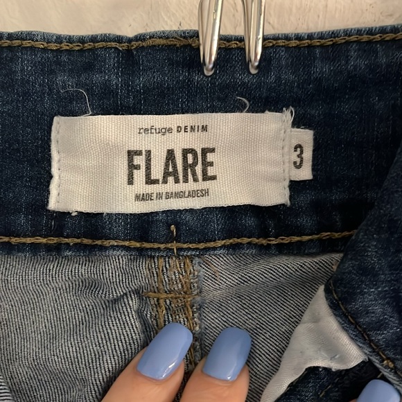 Refuge Denim Double Button Distressed Flare Jeans, Size 3(Juniors), Blue Denim - Picture 7 of 8